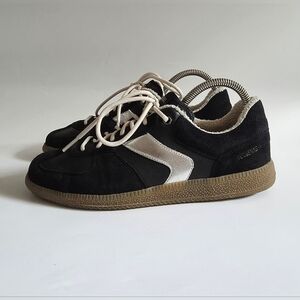 Verbenas Sora Women's Black Suede Sneaker Size 41